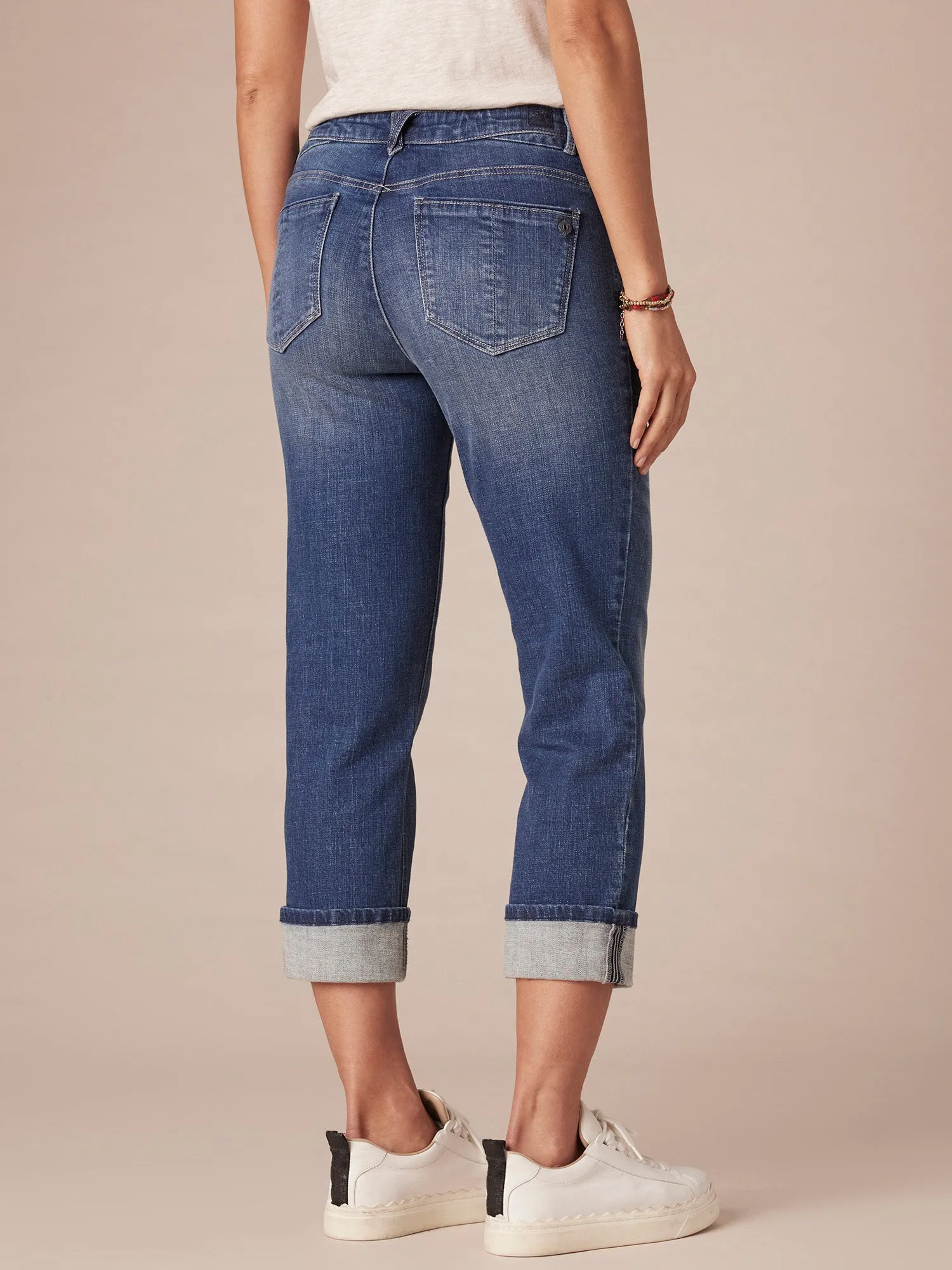 Flex-Ellent Mid-Rise Cropped Girlfriend Jean