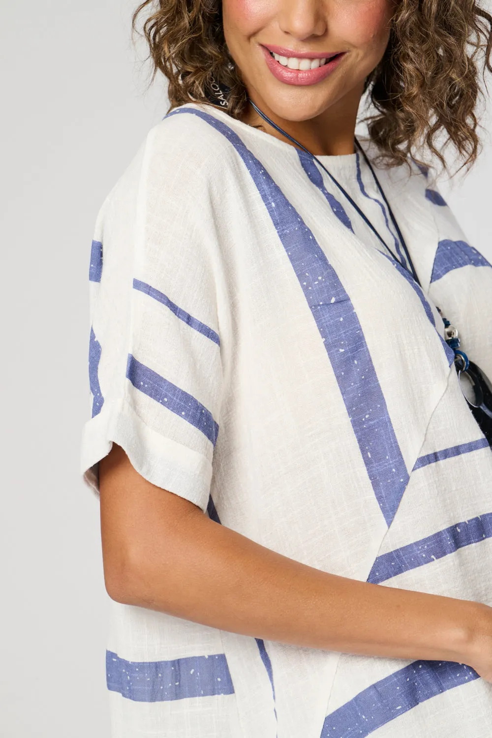 Saloos Diagonal Seam Cotton Top with Necklace