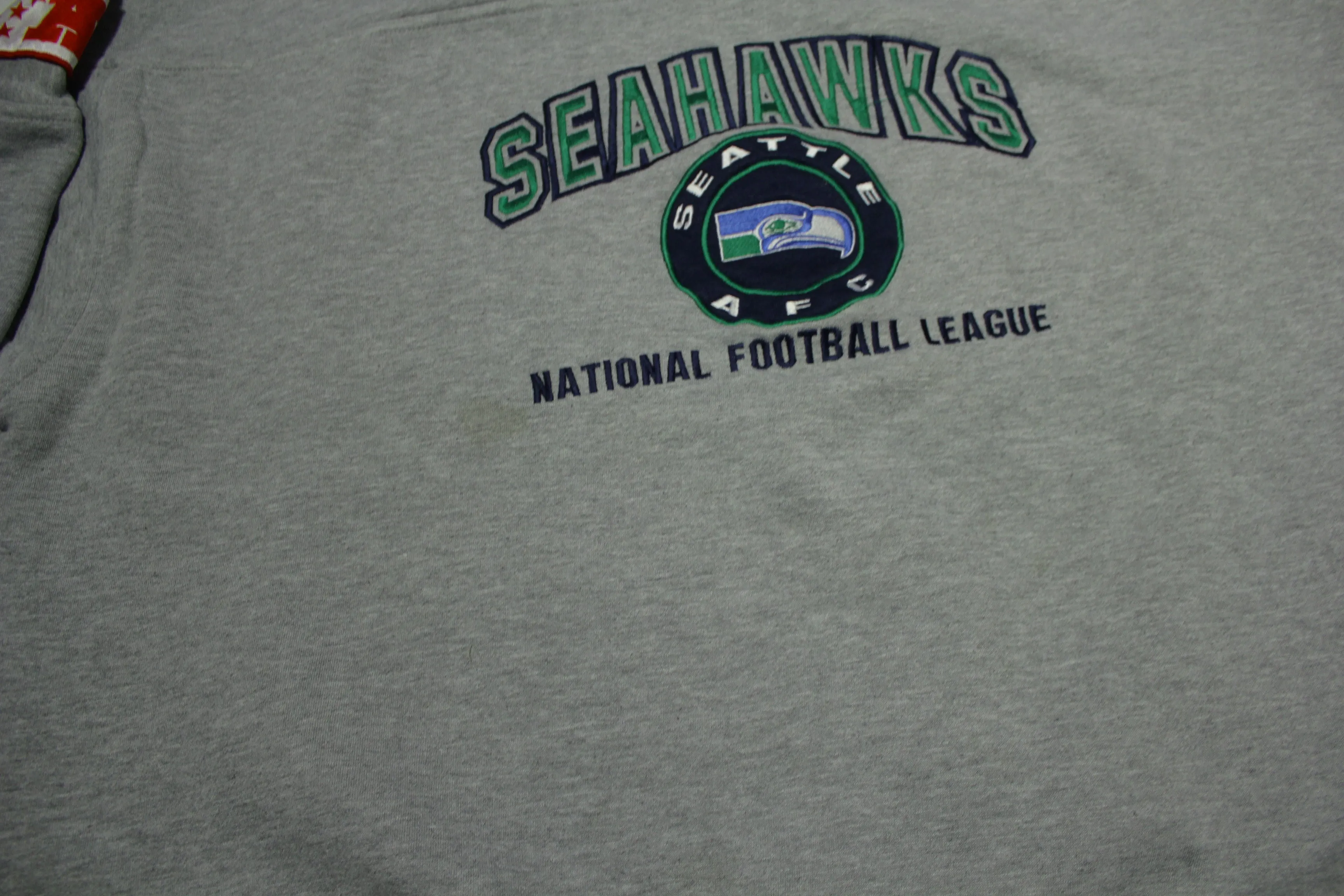 Seattle Seahawks Sweatshirt Shirt Jumper Pullover NFL AFC Vintage 90s Y2K Lee Sport